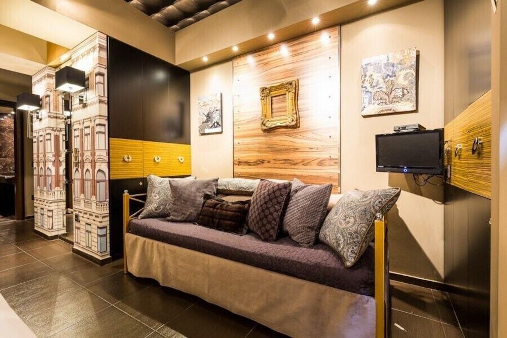Outstanding Studio In Kolonaki Near The Metro Атина Екстериор снимка