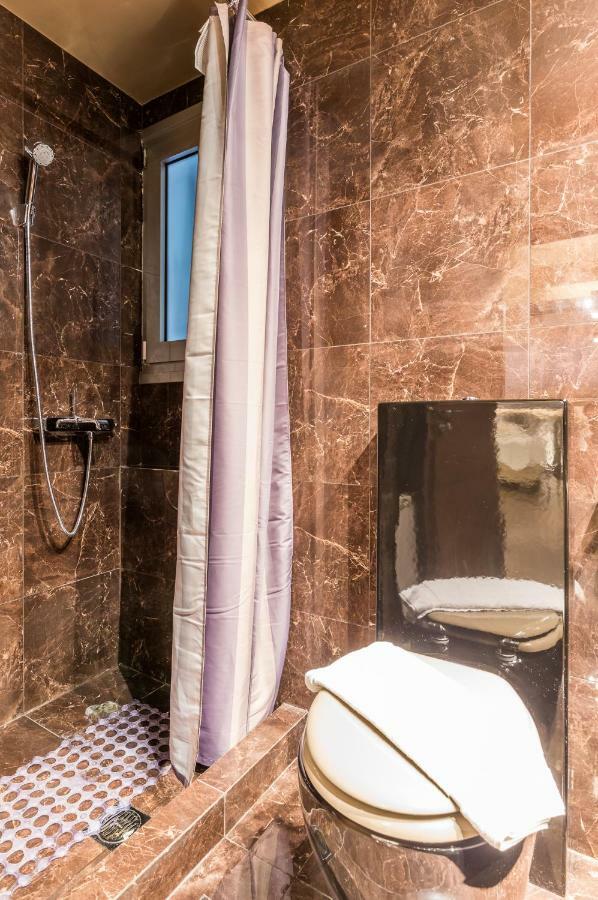 Outstanding Studio In Kolonaki Near The Metro Атина Екстериор снимка