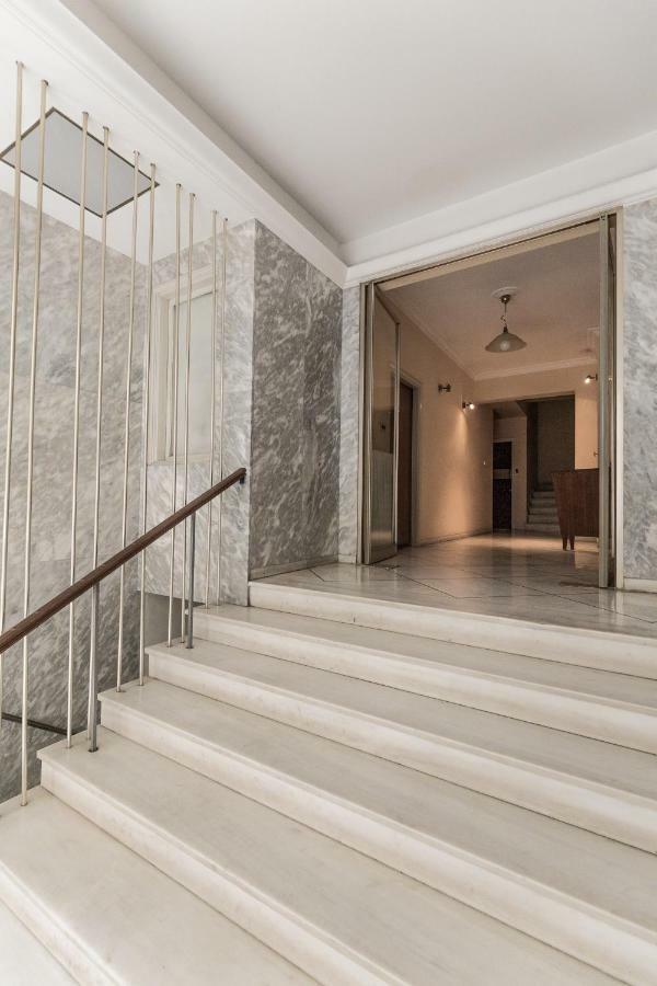 Outstanding Studio In Kolonaki Near The Metro Атина Екстериор снимка